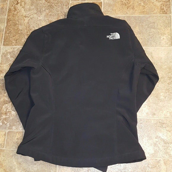 North Face Woman's APEX BIONIC Jacket - Picture 4 of 5